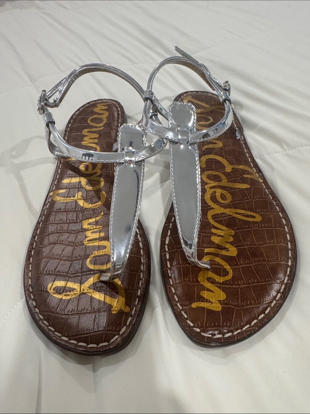 Sam Edelman Silver T-Strap Croc-Embossed Footbed Sandals
